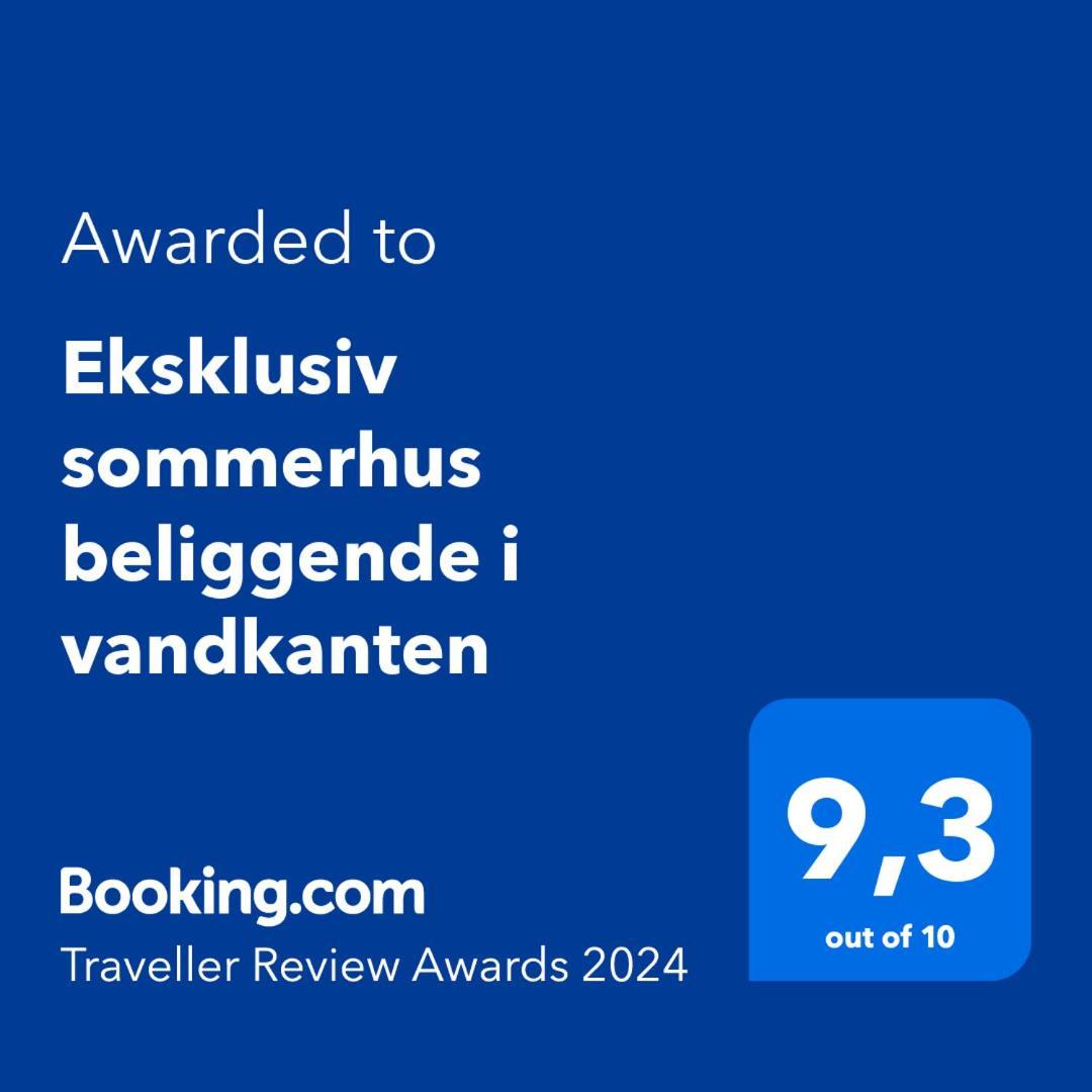 Eksklusiv Sommerhus Beliggende I Vandkanten Munkebo Extérieur photo